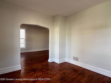 511 N Sycamore St, Lansing, MI 48933 - photo 3