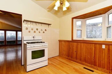 1547 Amarillo Dr, Carpentersville, IL 60110 - photo 7