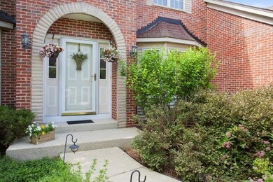 2116 Wicklow Rd, Naperville, IL 60564 - photo 2