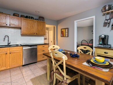 Eat in Kitchen