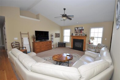 2431 Calico Ln, Maryville, IL 62062 - photo 3