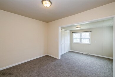 2431 SE 8th St, Des Moines, IA 50315 - photo 6