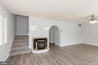 1528 Harford Square Dr, Edgewood, MD 21040 - photo 5