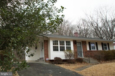 13305 Cleveland Ln, Fort Washington, MD 20744 - photo 3