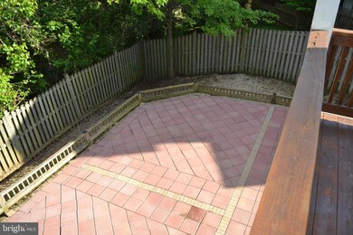 2053 Madrillon Rd, Vienna, VA 22182 - photo 4