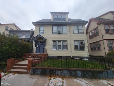 68 Huntington Terrace unit 3, Newark, NJ 07112 - photo 2