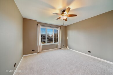 2227 Joyce Ln, Naperville, IL 60564 - photo 2