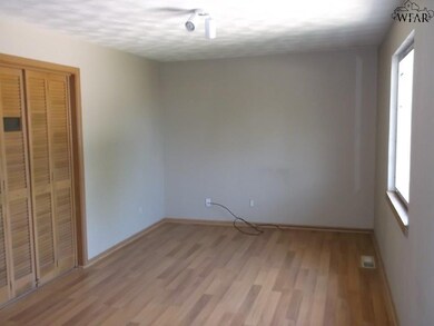 1301 Harvey Dr, Wichita Falls, TX 76302 - photo 5