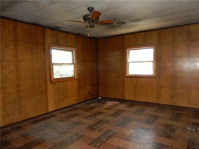 517 Avenue F, Stroudsburg, PA 18360 - photo 4