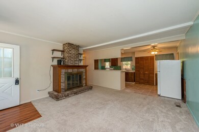 1205 Clover Ln unit 1, McHenry, IL 60051 - photo 5