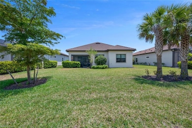 View of front of property featuring a front lawn, 