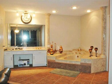 Master Bath/Spa.