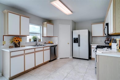 1132 Wintercreek Dr, Denton, TX 76210 - photo 4