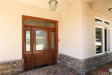 Welcoming entry