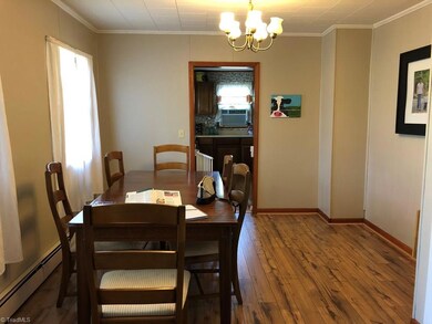 415 Vannoy Maxwell Rd, Purlear, NC 28665 - photo 5