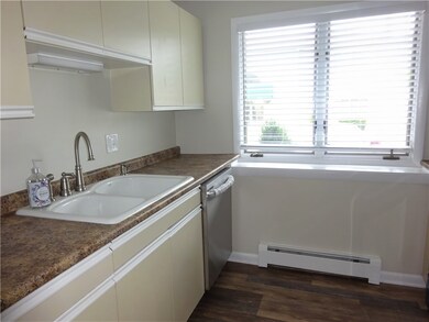 14 Village Ct, West Warwick, RI 02893 - photo 7