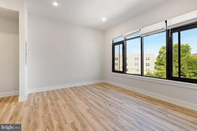 2440 44 Kensington Ave unit 301, Philadelphia, PA 19125 - photo 7