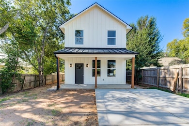 11 E Obryant St, Bellville, TX 77418 - photo 2