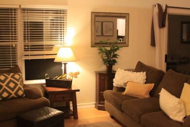 1740 Tanglewood Dr unit 2, Algonquin, IL 60102 - photo 6