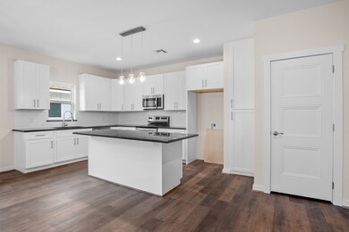 146 Feather Way, Fredericksburg, TX 78624 - photo 2