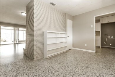 4036 Overlook Dr NE, Saint Petersburg, FL 33703 - photo 3