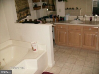 105 W Milby St, Harrington, DE 19952 - photo 7