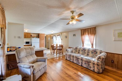 08-JWL_2972_28