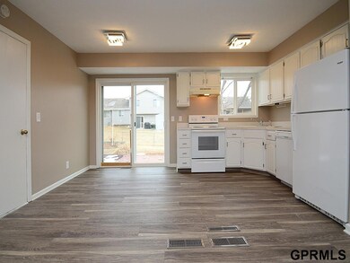 12924 Browne St, Omaha, NE 68164 - photo 5