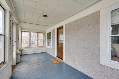 2425 E Walnut St, Des Moines, IA 50317 - photo 3