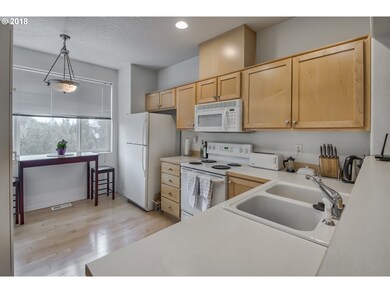 14665 SW Beard Rd unit 103, Beaverton, OR 97007 - photo 3