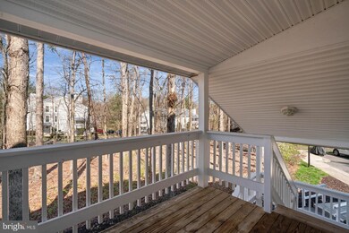 11971 Cardamom Dr, Woodbridge, VA 22192 - photo 3