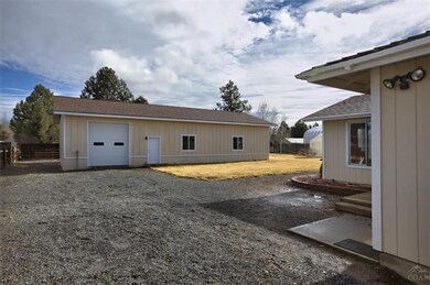 61582 Camelot Place, Bend, OR 97702 - photo 3
