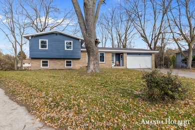 5106 Bridle Creek Ct SE, Grand Rapids, MI 49508 - photo 2