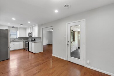 316 Simmons Dr, Hurst, TX 76053 - photo 7