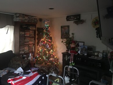 7 Granite St, Nashua, NH 03064 - photo 2