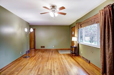 1333 Frisbee Dr, Columbus, OH 43224 - photo 3