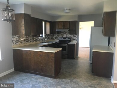 30 Signal Hill Dr, Hockessin, DE 19707 - photo 2