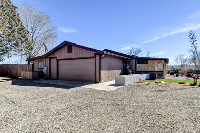 24585 N Catalina St, Paulden, AZ 86334 - photo 3