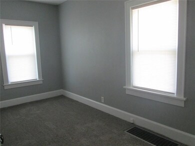 242 N 7th Ave, Beech Grove, IN 46107 - photo 6