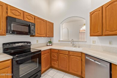 33 W Greentree Dr, Tempe, AZ 85284 - photo 4