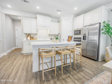 GLF_ElliottHomes_Claiborne_E254_Kitchen