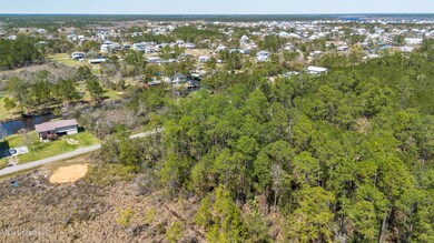 Bayou View Dr W (9)