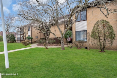 55 Amberly Dr unit G, Manalapan, NJ 07726 - photo 2