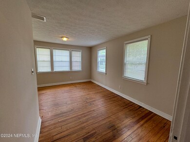 4580 Colonial Ave, Jacksonville, FL 32210 - photo 2