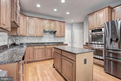 3907 Beeker Mill Place, Chantilly, VA 20151 - photo 5