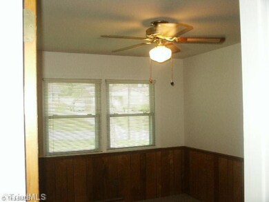 2306 Wachovia Dr, Greensboro, NC 27403 - photo 4