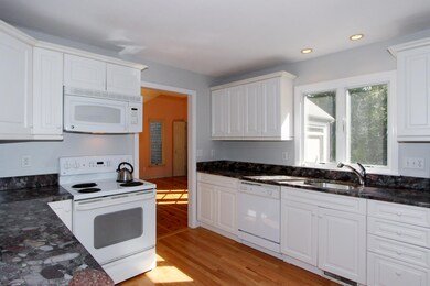 644 Old Post Rd, Cotuit, MA 02635 - photo 3