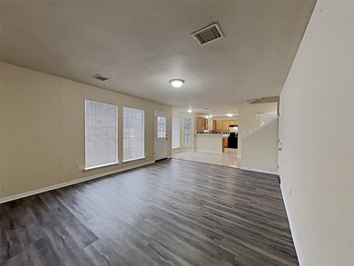 25622 Oakridge Forest Ln, Spring, TX 77386 - photo 3