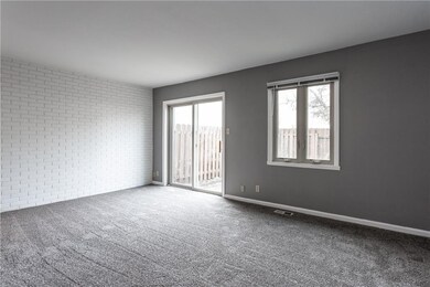 8518 Canterbury Square W, Indianapolis, IN 46260 - photo 7