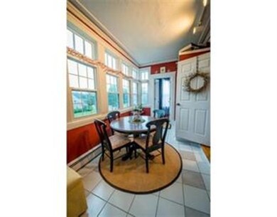 233 Market St unit 6, Rockland, MA 02370 - photo 4